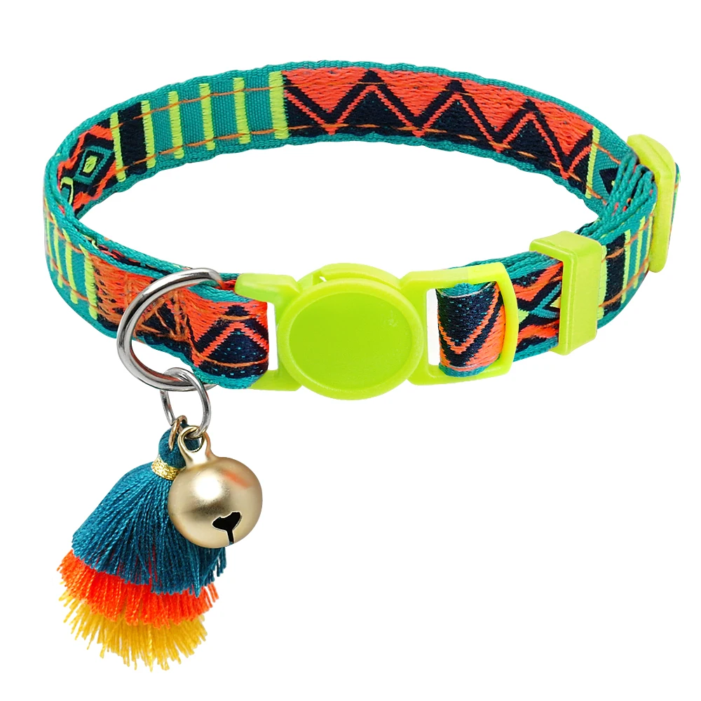 Collier anti-étranglement pour chat vert motif ethnique